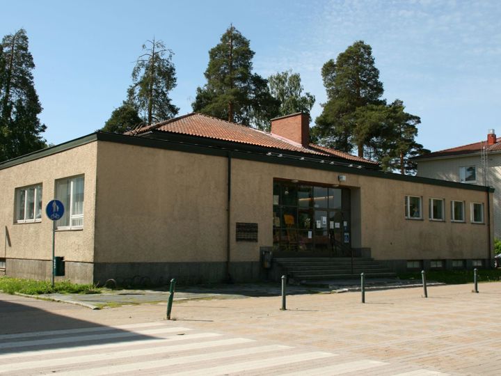 Lauritsalon kirjaston julkisivu