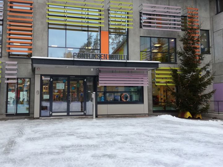 Pontuksen kirjaston julkisivu